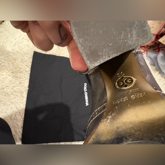 Dolce&Gabbana Brown Patent Leather Lace Up Loafer
Pumps chunky heels retro - Picture 6 of 16